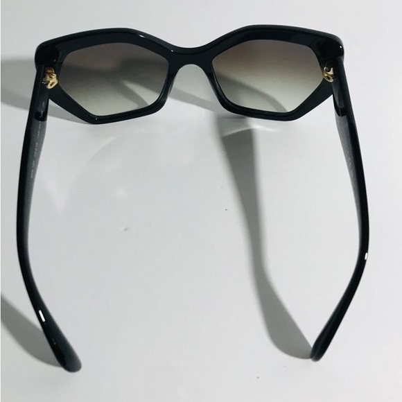 PRADA PR 16RS HERITAGE Oversized Sunglasses - Picture 8 of 11